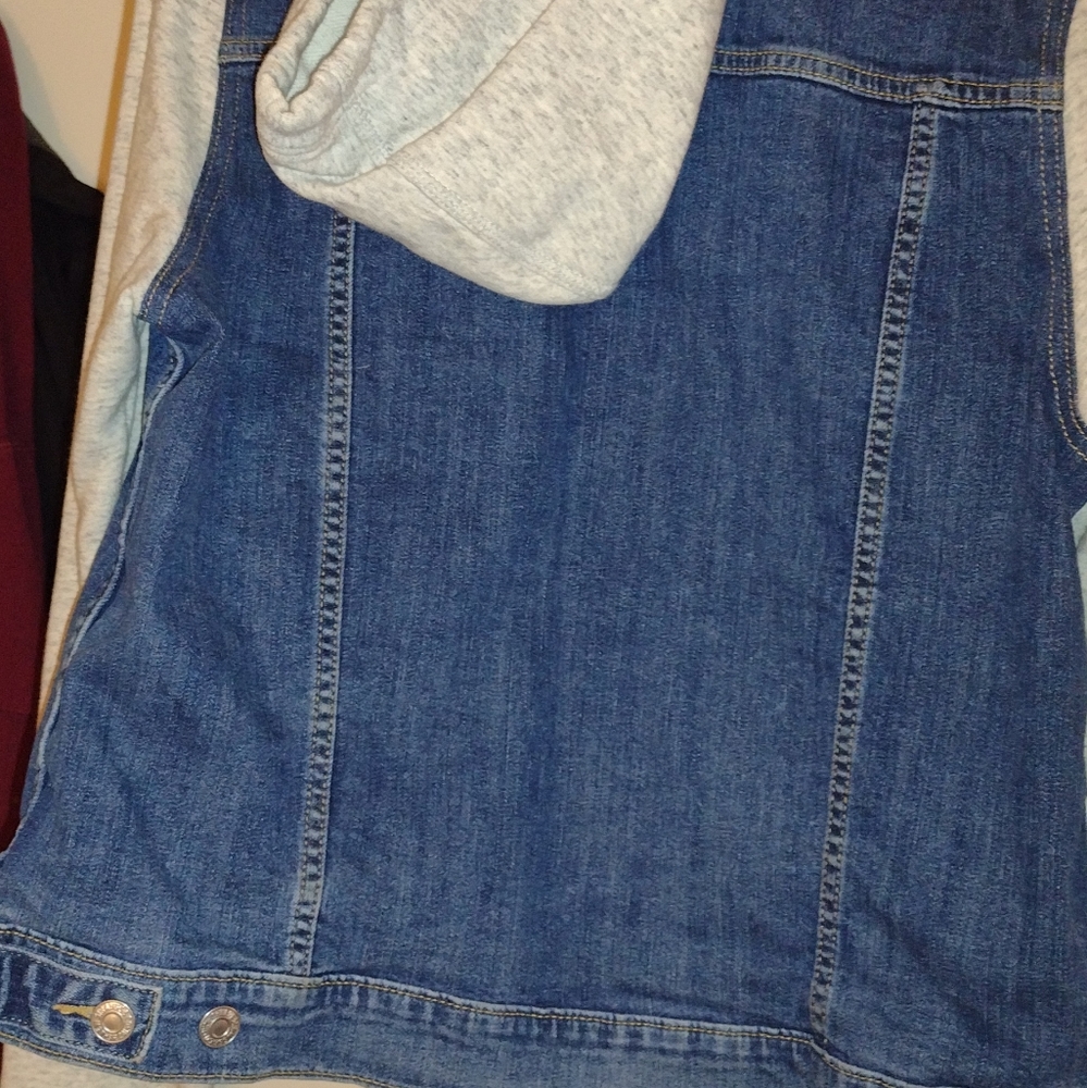 Jean Jacket - Picture 3 of 4
